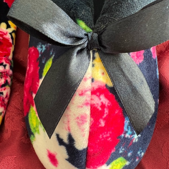 TENDER TOOTSIES deep cushion comfort rugged sole size 5/6 NWT - Picture 3 of 4